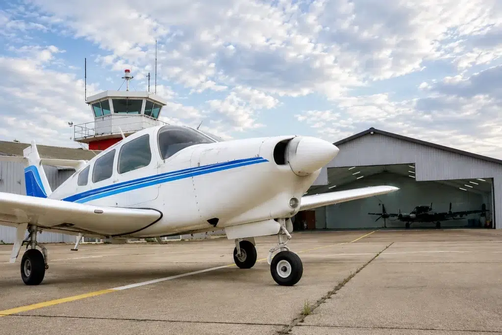 Avión de entrenamiento – Escuela de pilotos en Jerez